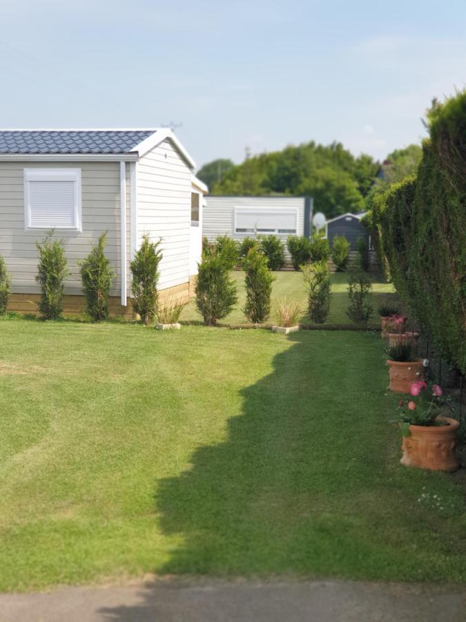 Le Clos Tranquille Gonneville-en-Auge Exterior photo