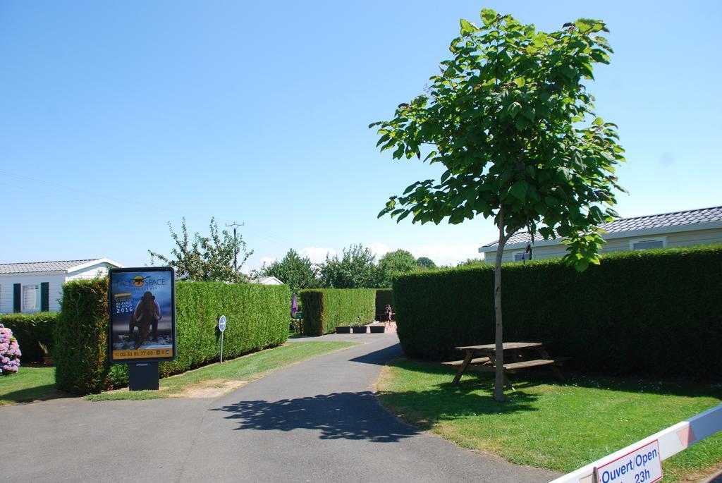 Le Clos Tranquille Gonneville-en-Auge Exterior photo